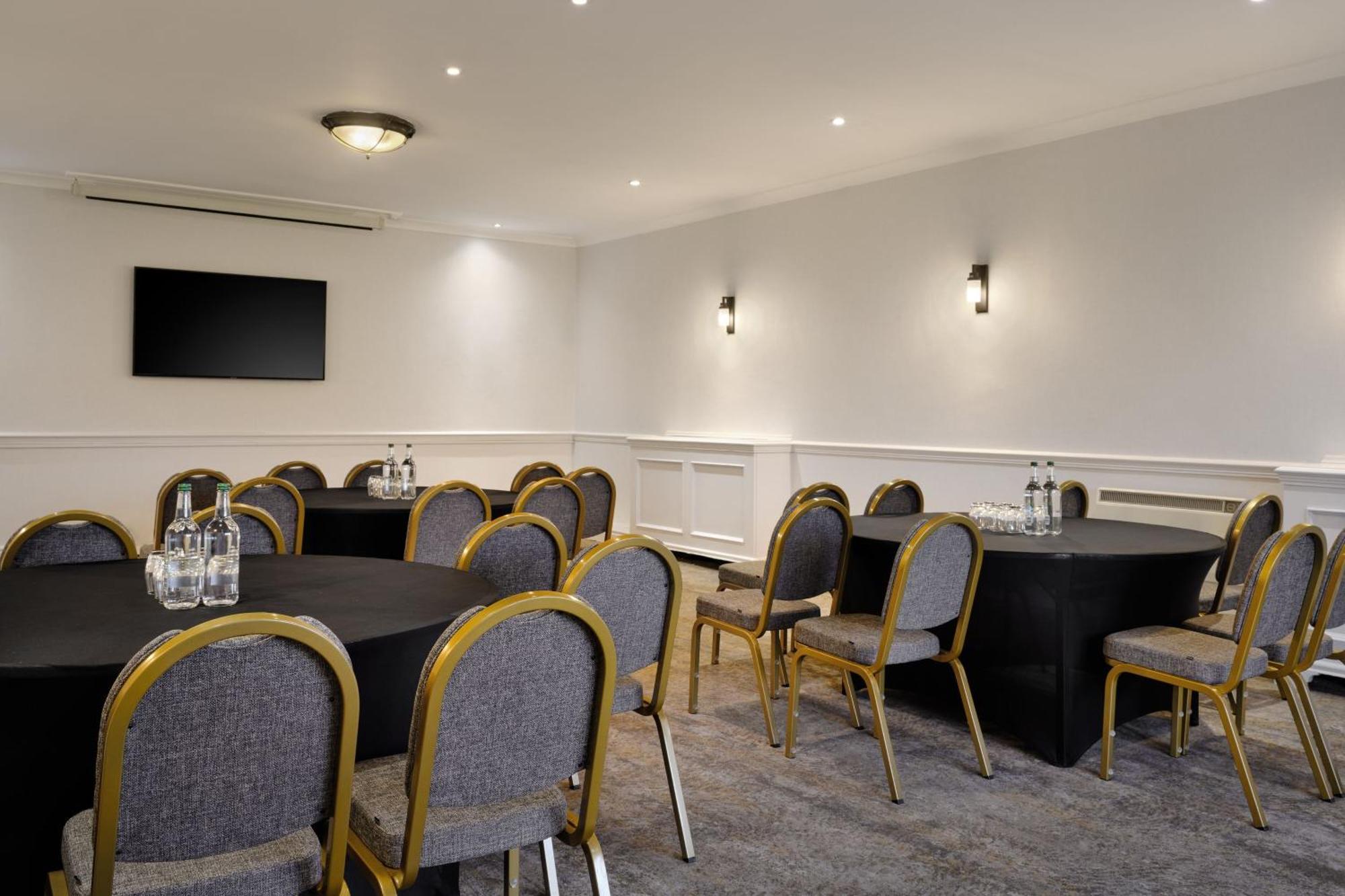 Delta Hotels By Marriott St Pierre Country Club Chepstow Extérieur photo