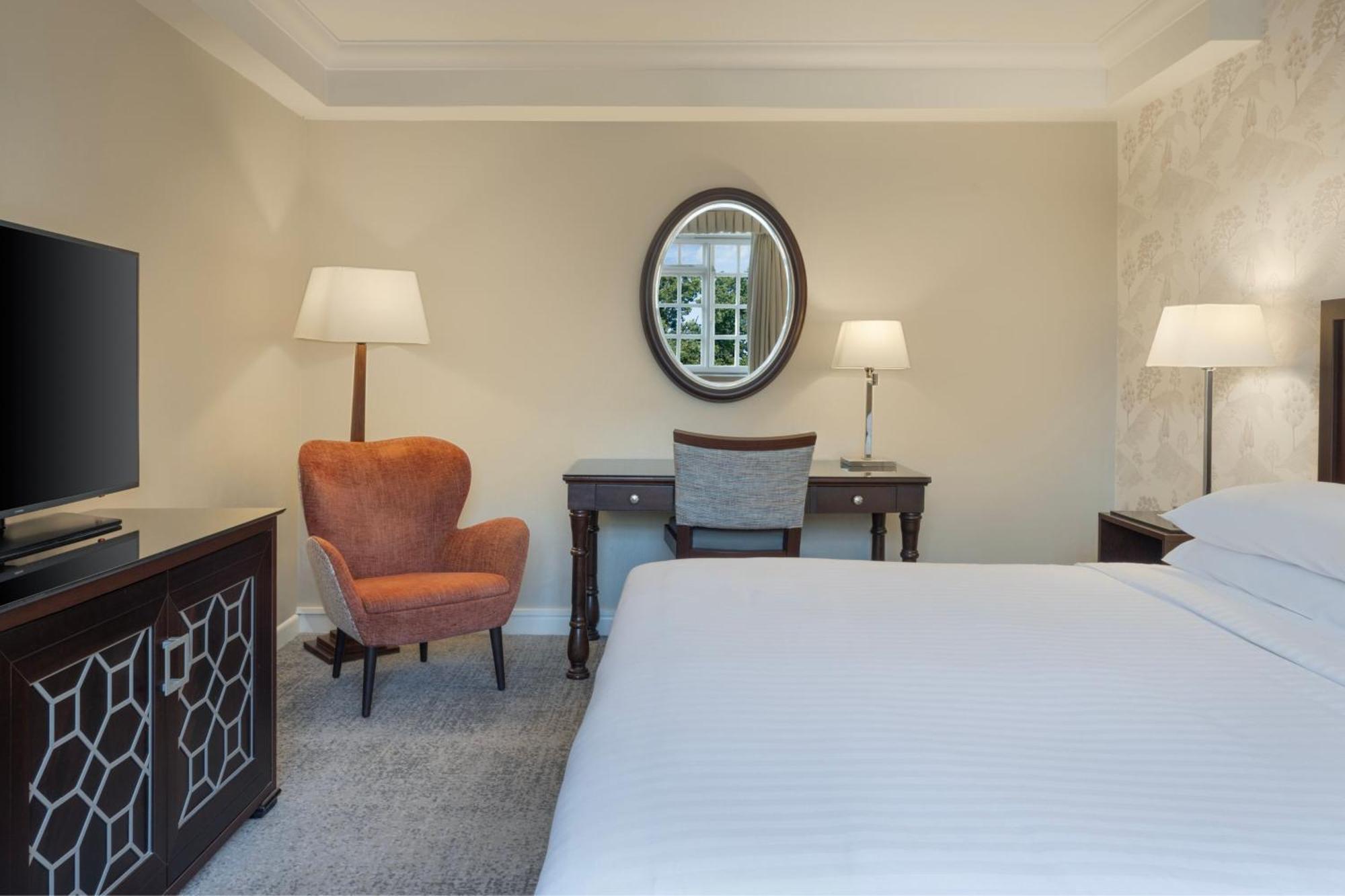 Delta Hotels By Marriott St Pierre Country Club Chepstow Extérieur photo